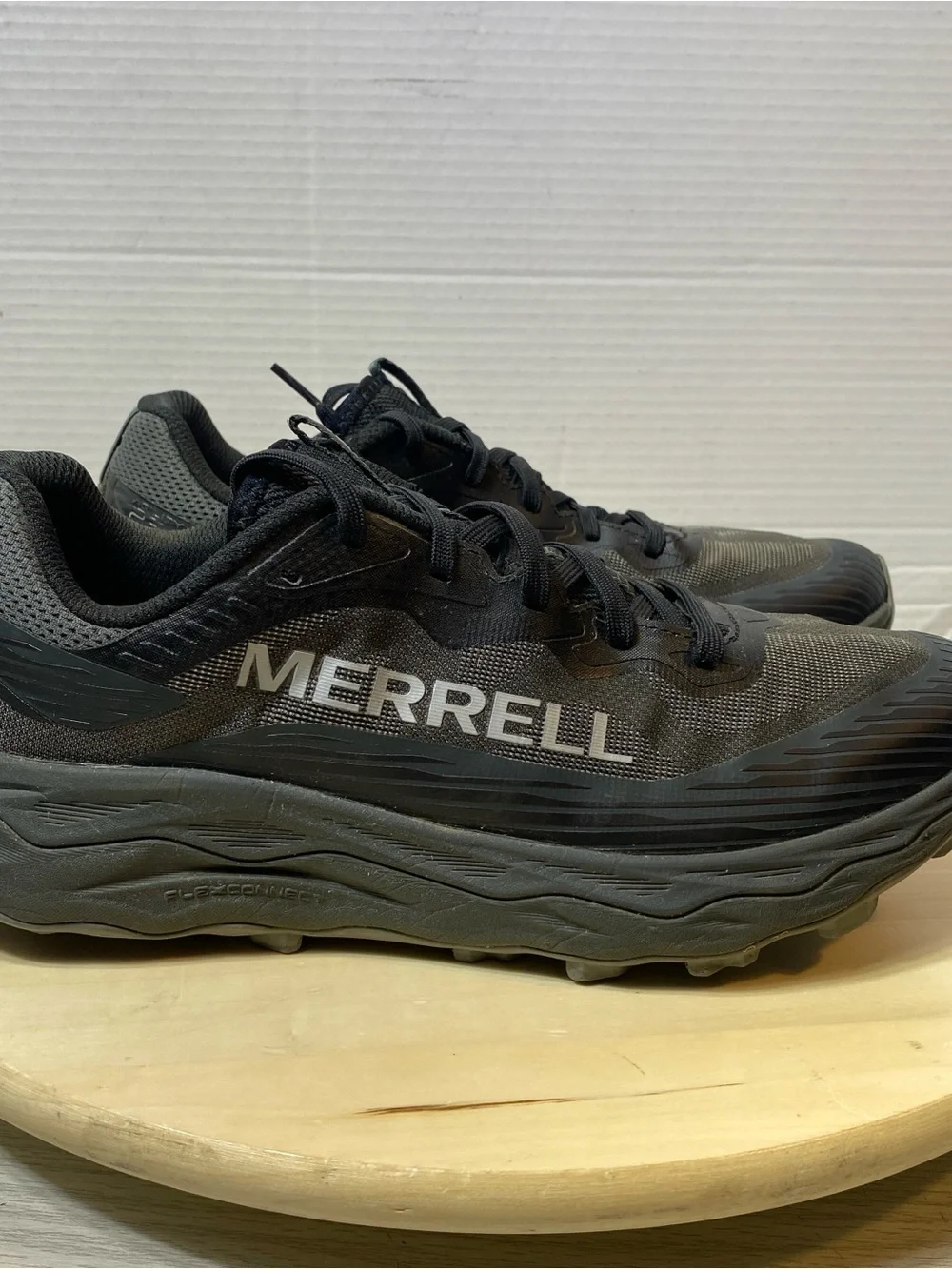 Merrell Men’s Agility Peak 6 Trail Running Shoes Black Size 9(J00003309)